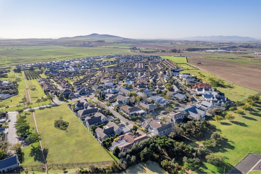 4 Bedroom Property for Sale in Graanendal Western Cape